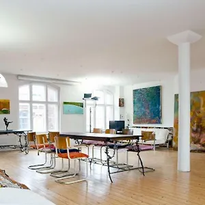  Apartment Künstlerloft Im Herzen Von Kreuzberg Deutschland
